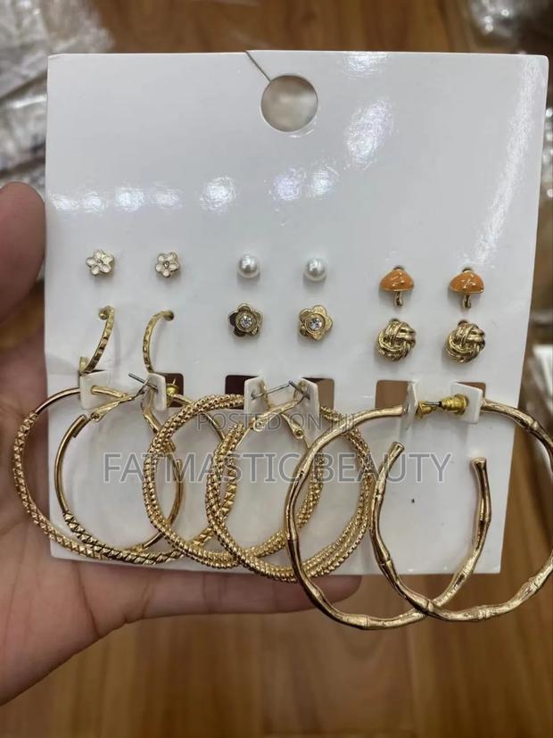 Stylish Earrings - thumbnail 2