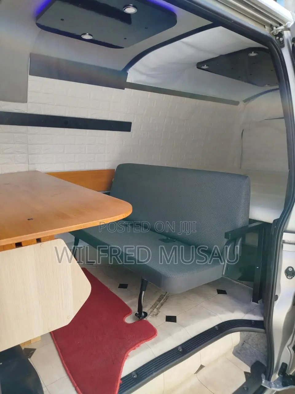 Toyota Grand HiAce 2017 Silver