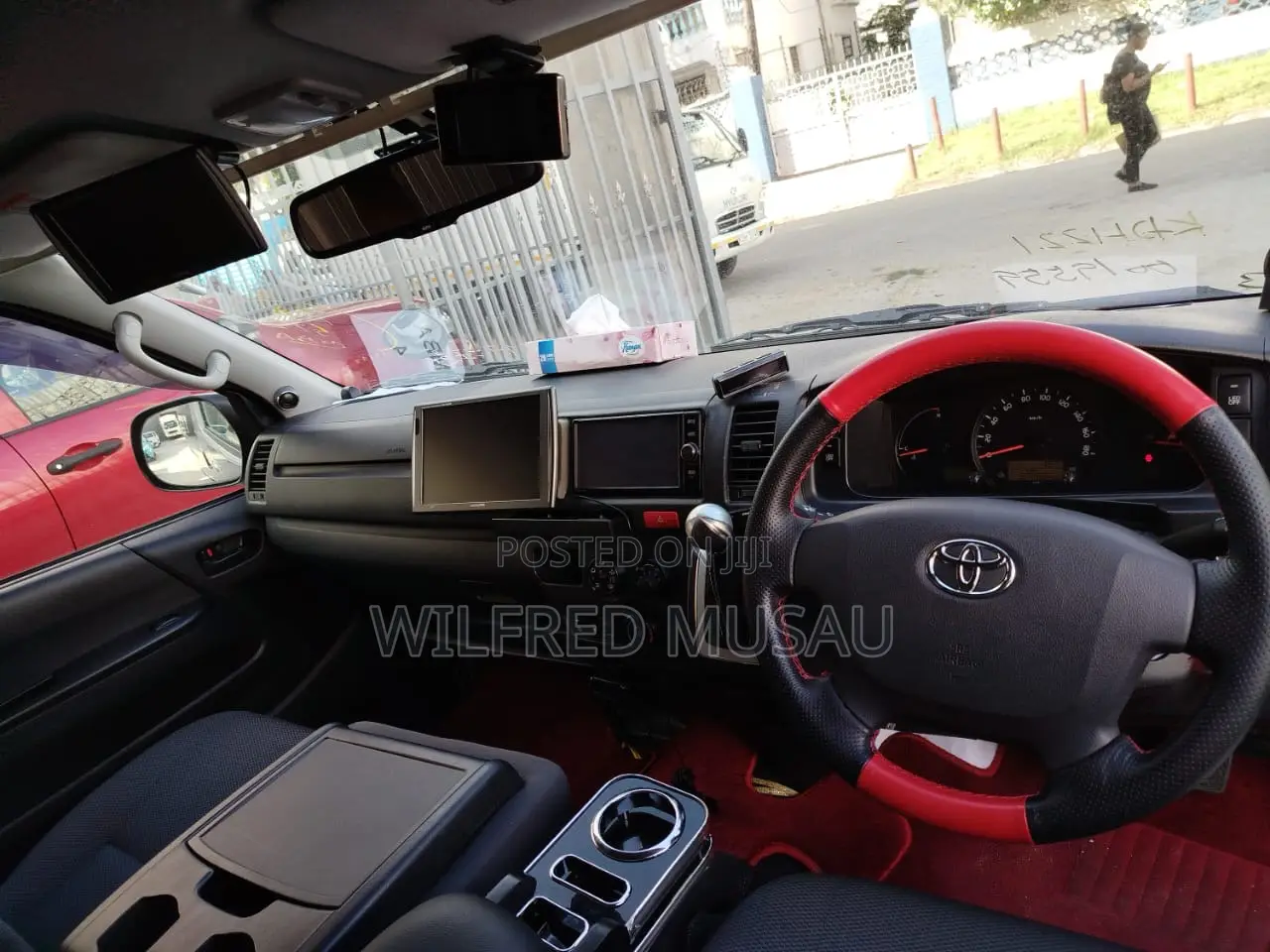 Toyota Grand HiAce 2017 Silver