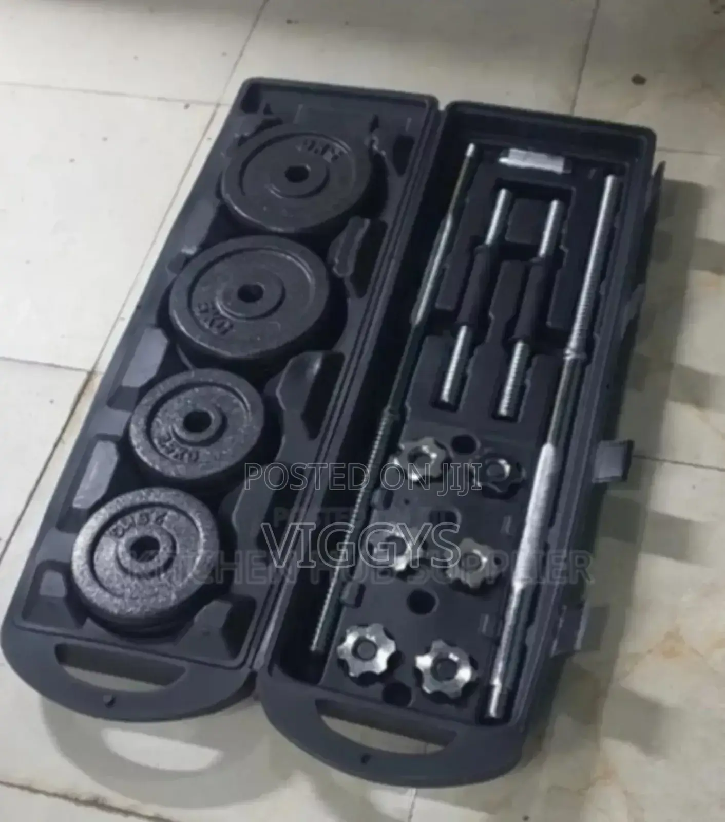 Cast Iron 50kg Adjustable Dumbell Set With Case.