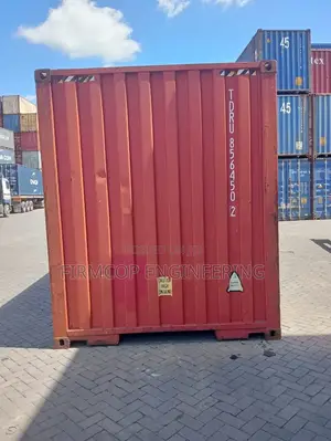 Clean Units, 20ft Containers Available