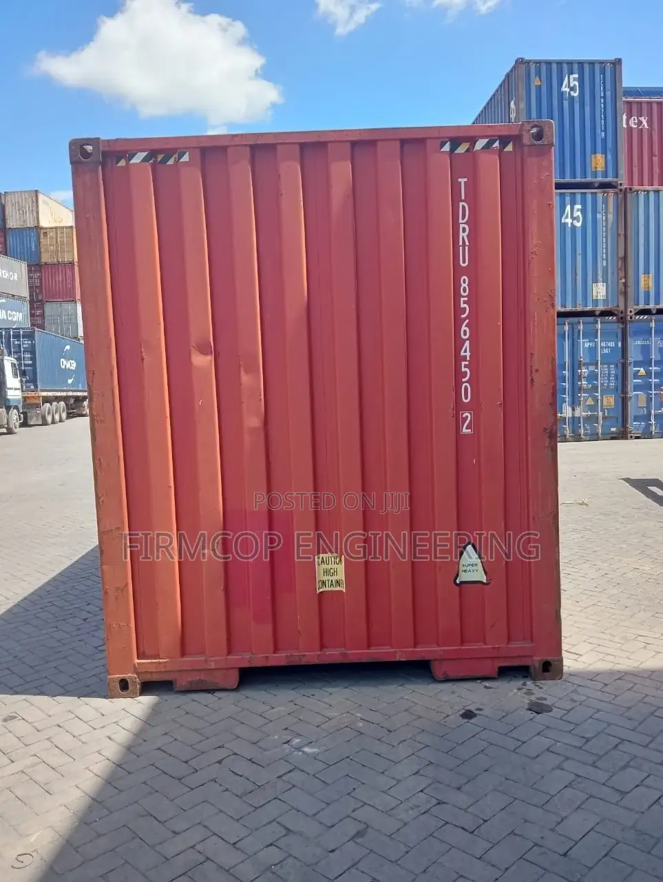 Clean Units, 20ft Containers Available