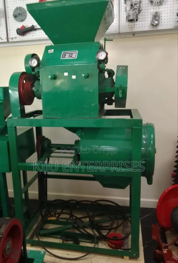 Roller Mill Available Now With Crusher Electric Powered - main view
