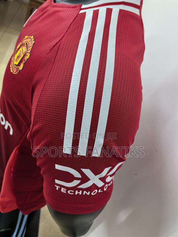 Manchester United Player Kit 24/25 Season - thumbnail 4