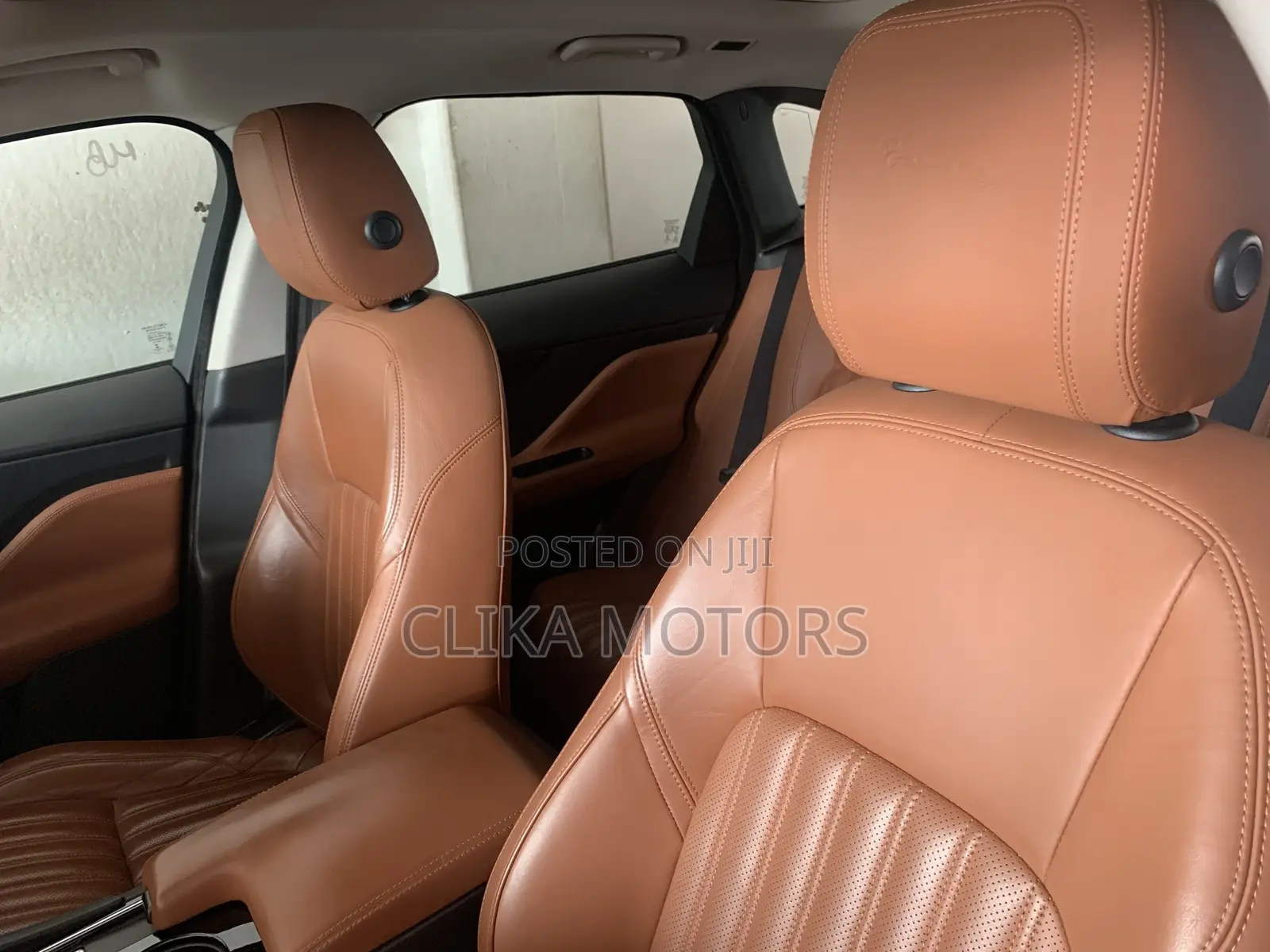 Jaguar F-Pace 20d 2017 Blue