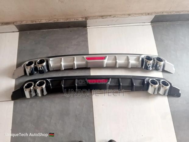 Universal Rear Diffuser Black Silver