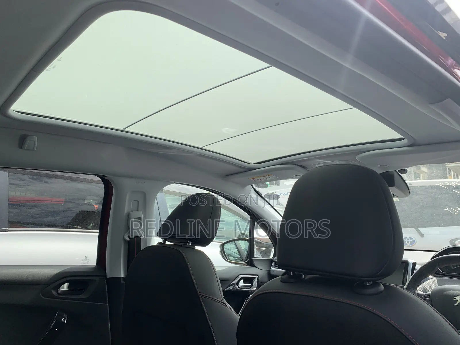 Peugeot 2008 1.2 PureTech (130 Hp) 2017 Red