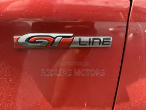 Peugeot 2008 1.2 PureTech (130 Hp) 2017 Red