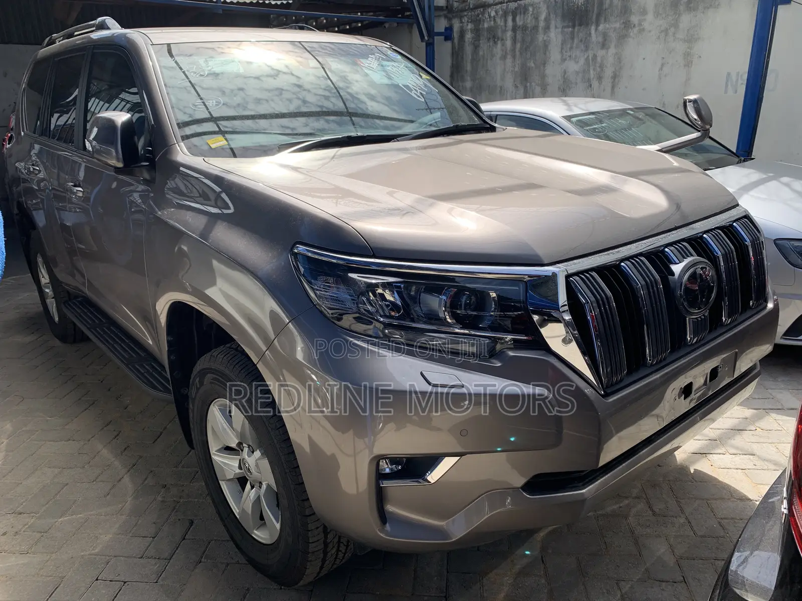 Toyota Land Cruiser Prado 2.7 2017 Brown
