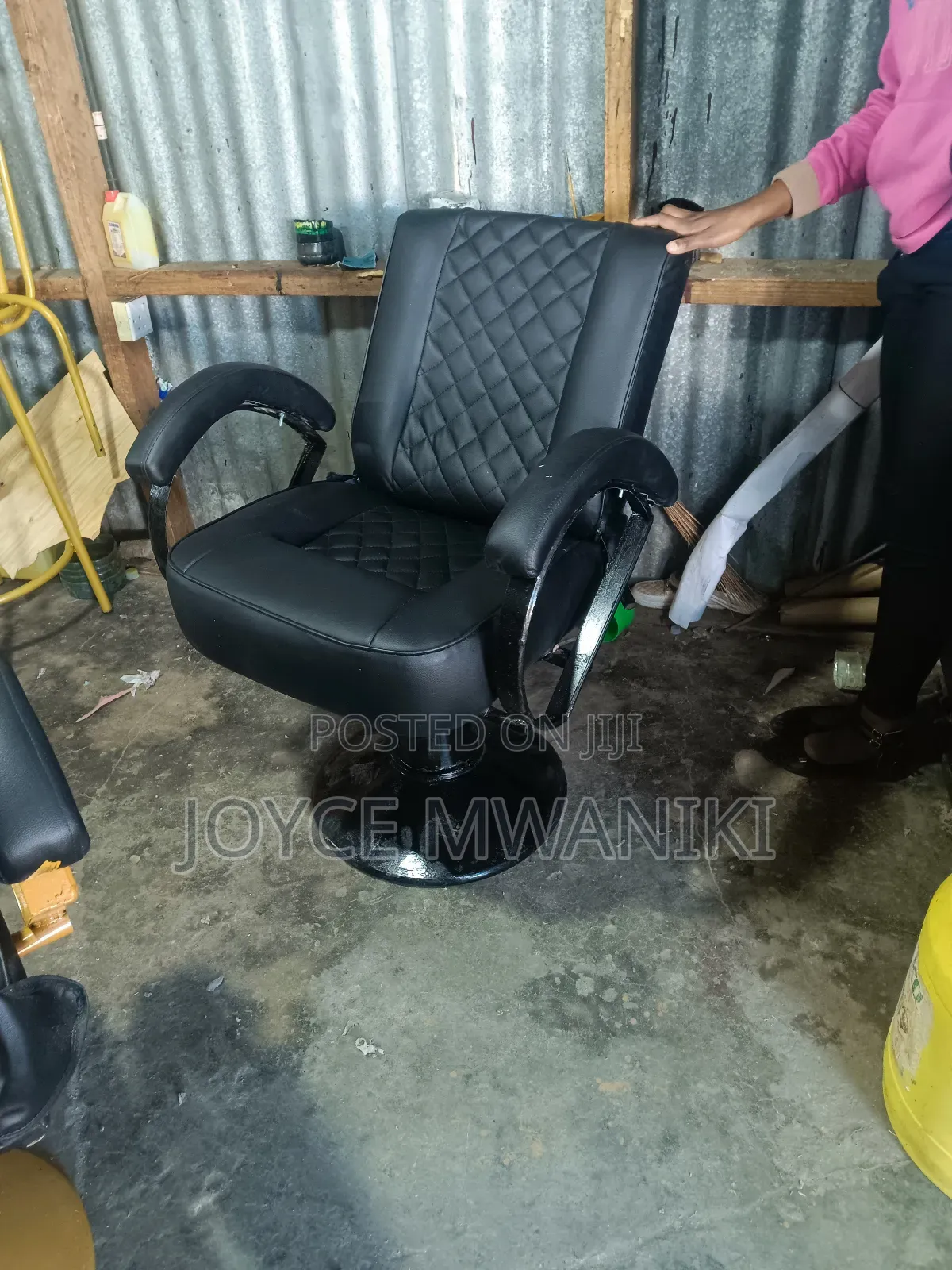 Makeup Chair or Facial Chair, Black Plain 