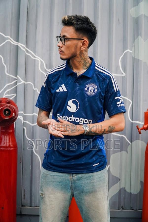 New Manchester United 24/25 Away Jersey Kit - thumbnail 3