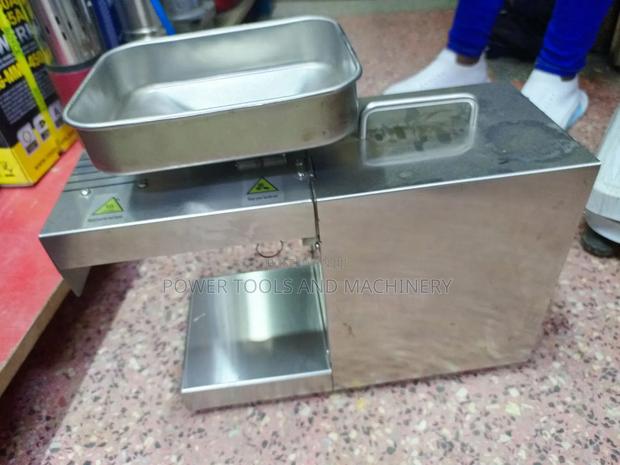 Electric Seed Oil Extractor - main view