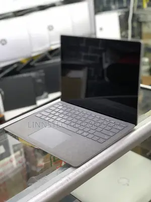 Laptop Microsoft Surface Laptop 8GB Intel Core I7 SSD 256GB