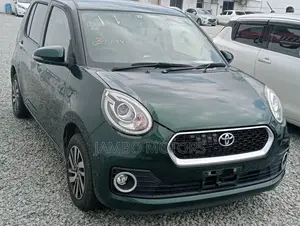 Toyota Passo 1.0 FWD 2017 Green