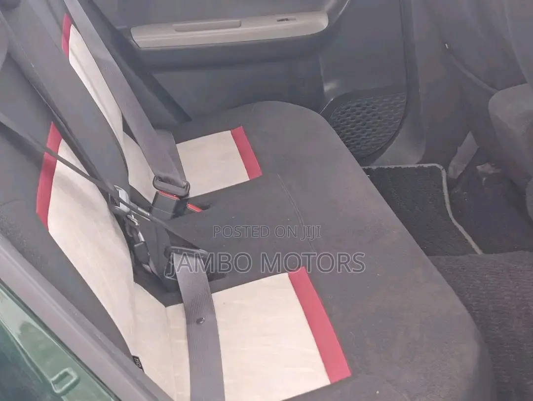 Toyota Passo 1.0 FWD 2017 Green