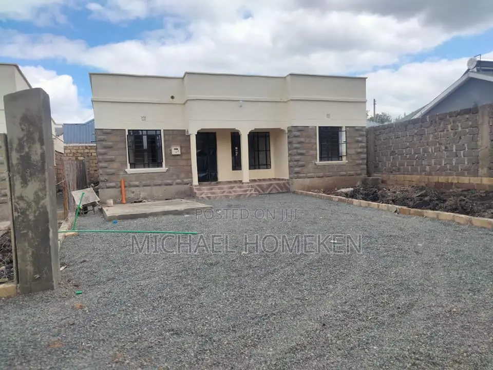 4bdrm Bungalow in Nkoroi for sale