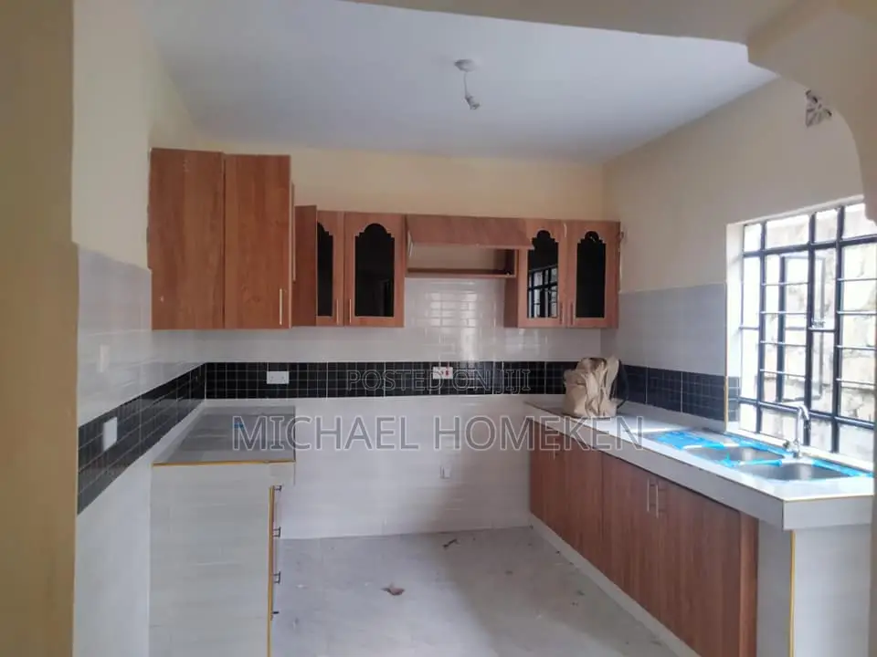 4bdrm Bungalow in Nkoroi for sale