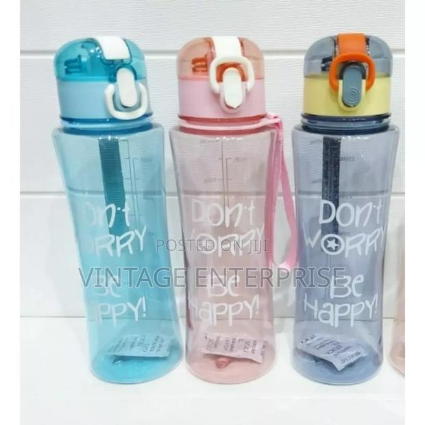 600ml Dont Worry , Be Happy Drinking Water Bottle . 💦🫧 - main view
