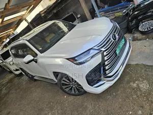 Lexus LX 2021 White