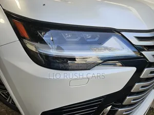 Lexus LX 2021 White