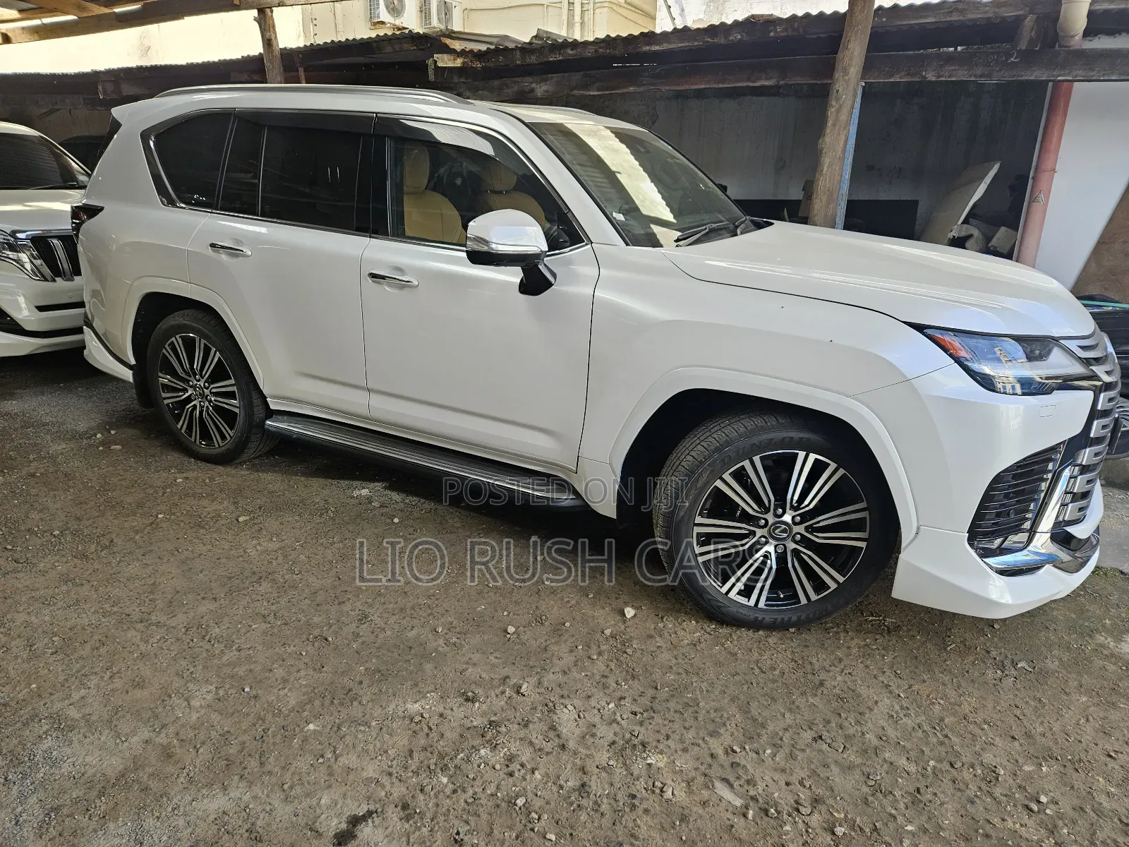 Lexus LX 2021 White