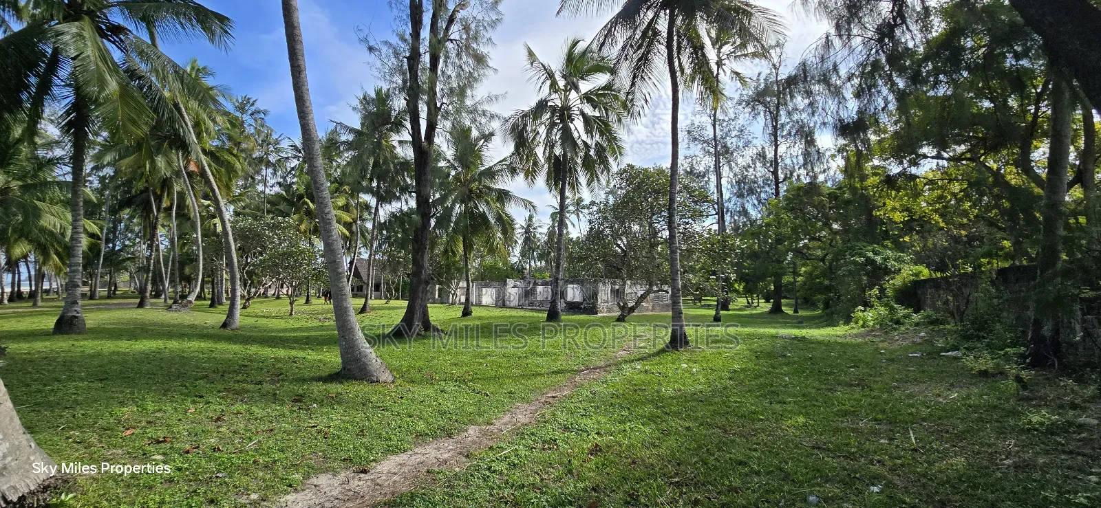 Kikambala,4 Acres Beach Plot on Sale