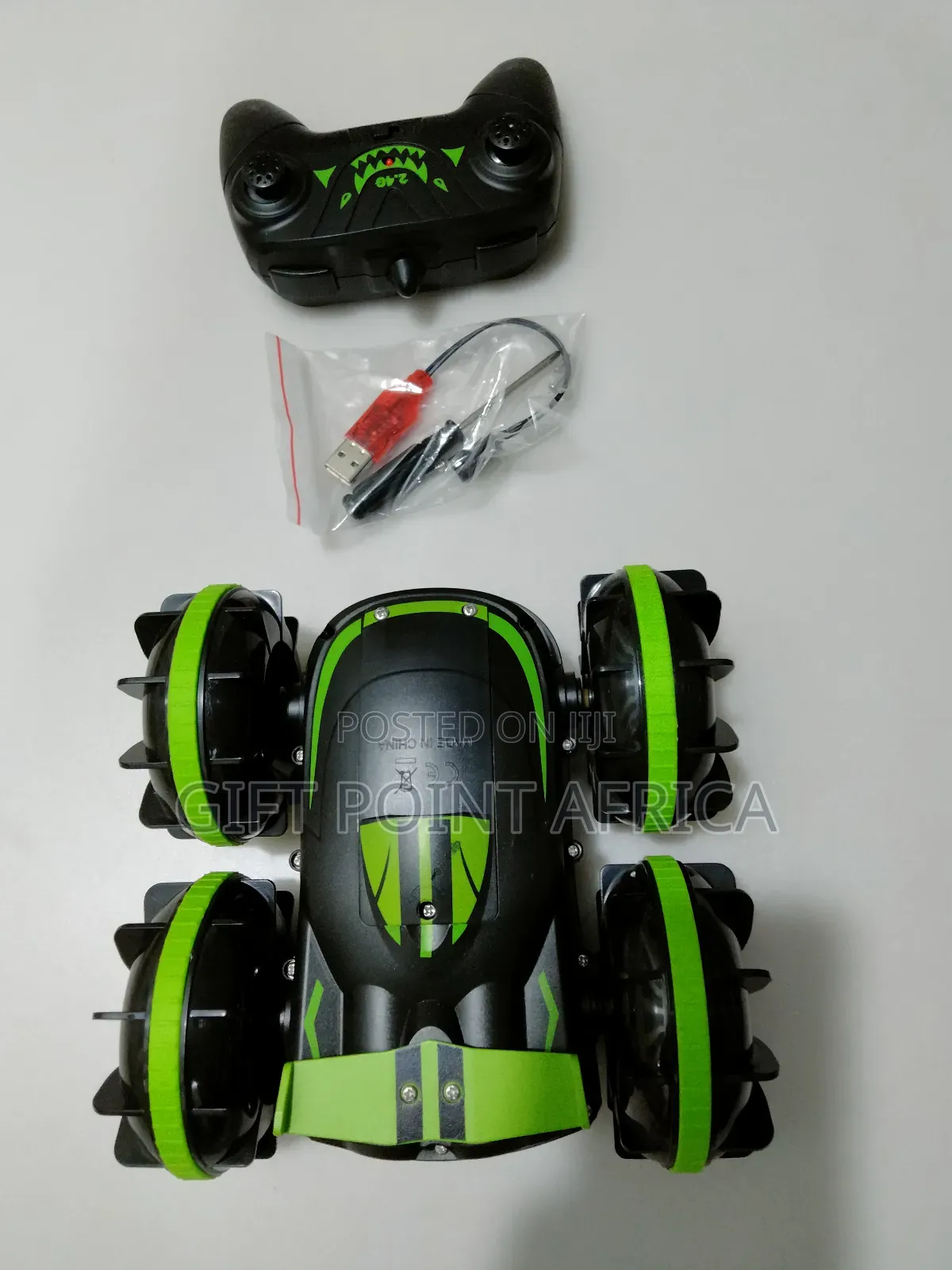 Rechargeable Remove Control Stunt Toy Car for Kids