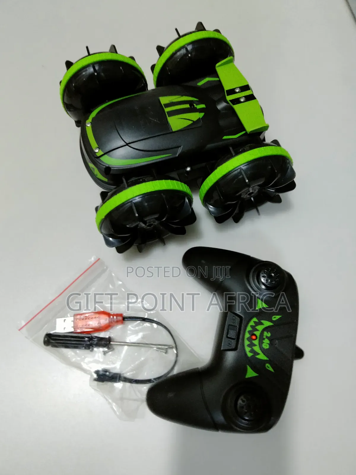 Rechargeable Stunt Toy Car for Kids