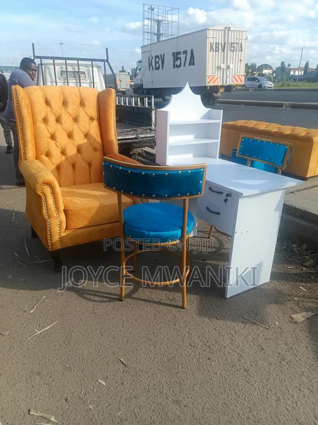 Pedicure Seat Gold, and Manicure Set  - thumbnail 4