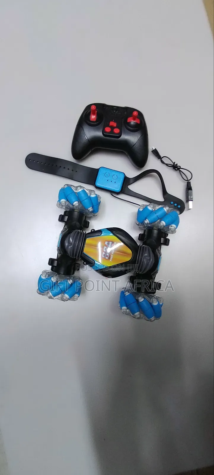 Rechargeable Stunt Toy Car With Hand Gesture Sensor for Kids