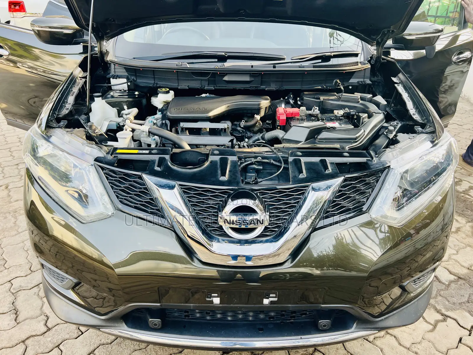 Nissan X-Trail 2.0 Petrol AWD 2017 Green