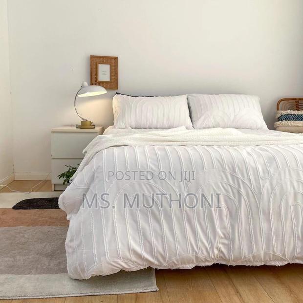 High Quality Duvet Cover 220*240 (Queen Size ) - thumbnail 3
