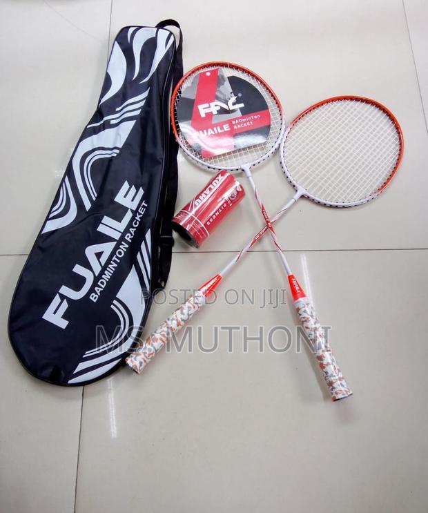 A Pair of Badminton Racket Plus 2 Pieces Shuttlecocks