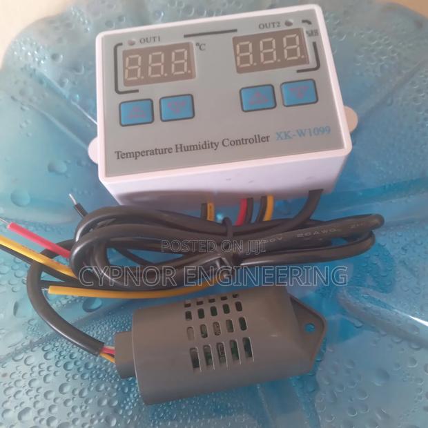 Incubator Thermostat With Hygrometer for Control