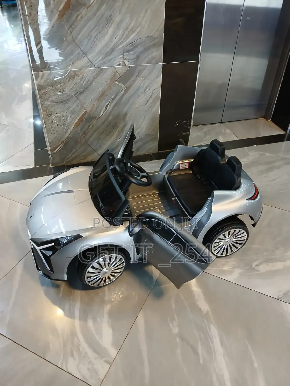 Kids Electric Ride on Car Suitable for Kids Age 2 to 4yrs Ol