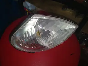 Nissan Sunny N16 Corner Lamp Long Fitting