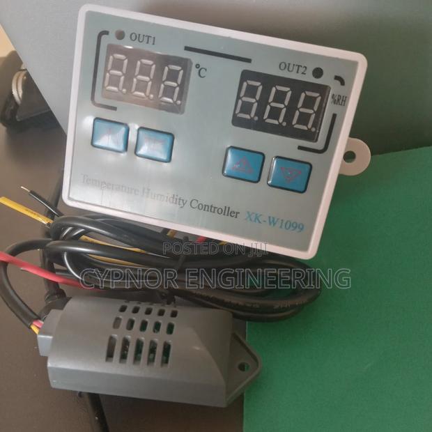 Thermostat for Labs With Hygrometer Control - main view