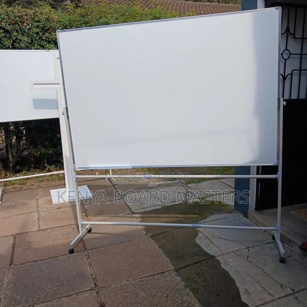 White Board!!White Boardwhite Board Movable on a Stand. - main view
