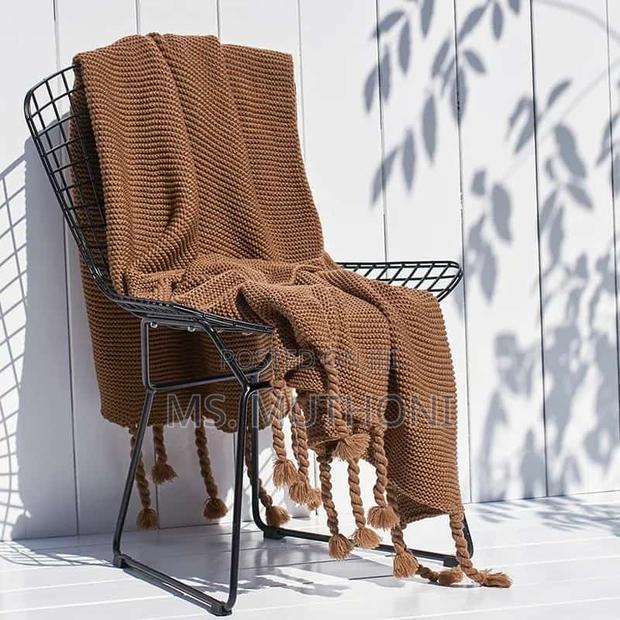 Supper Soft Knitted Throw Blankets With Tassels - thumbnail 4