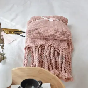 Quality Supper Soft Knitted Throw Blankets With Tassels
