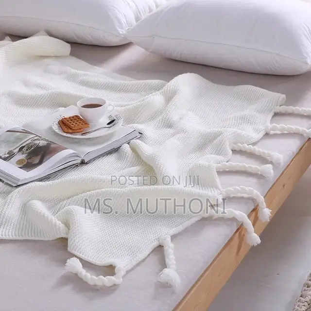High Quality Supper Soft Knitted Throw Blankets With Tassel
