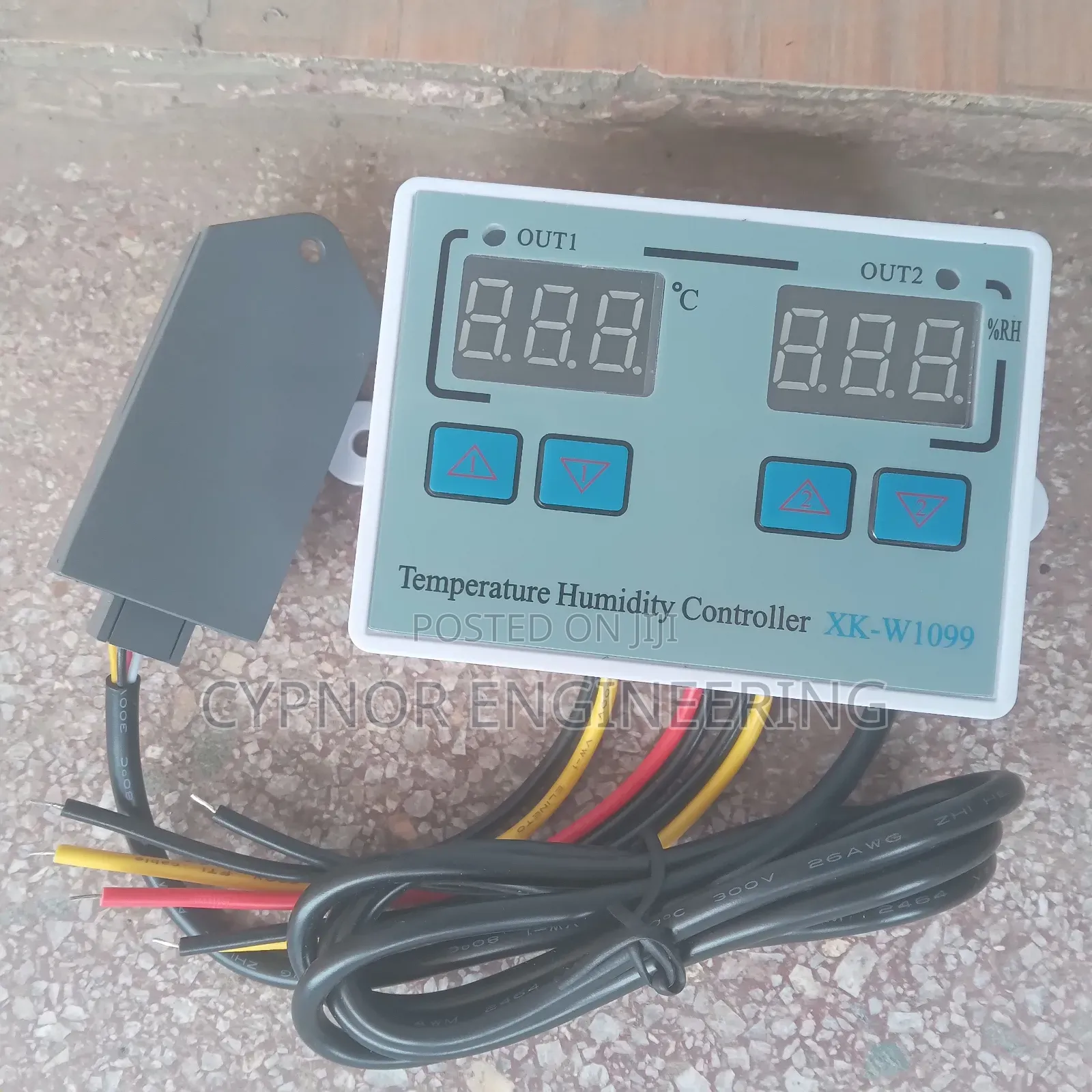 Thermostat With Hygrometer for Containers