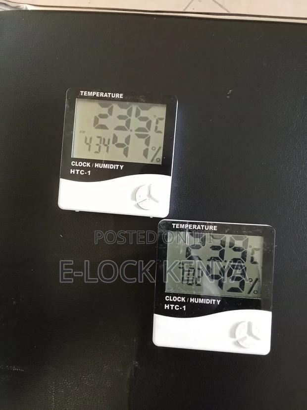 Home Thermometer With Humidity Monitoring Features