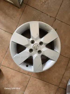 Nissan Note, Tiida,Wingroad 15 Inch Original