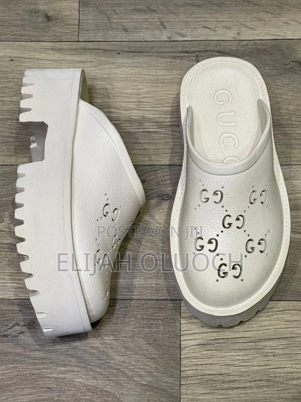 Gucci Slides - thumbnail 3