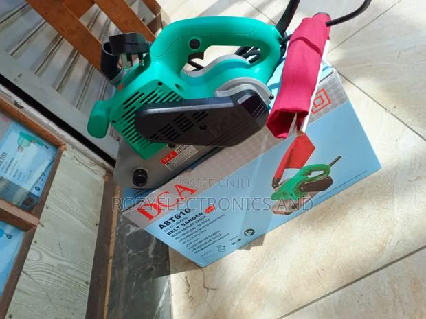 DCA Belt Sander Ast610 - main view