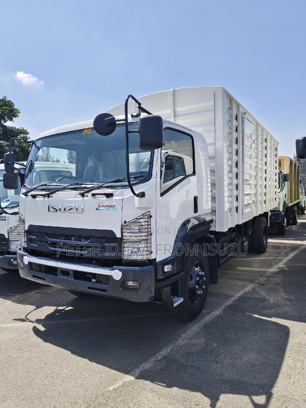 Isuzu FVR Long Chassis Blue Power