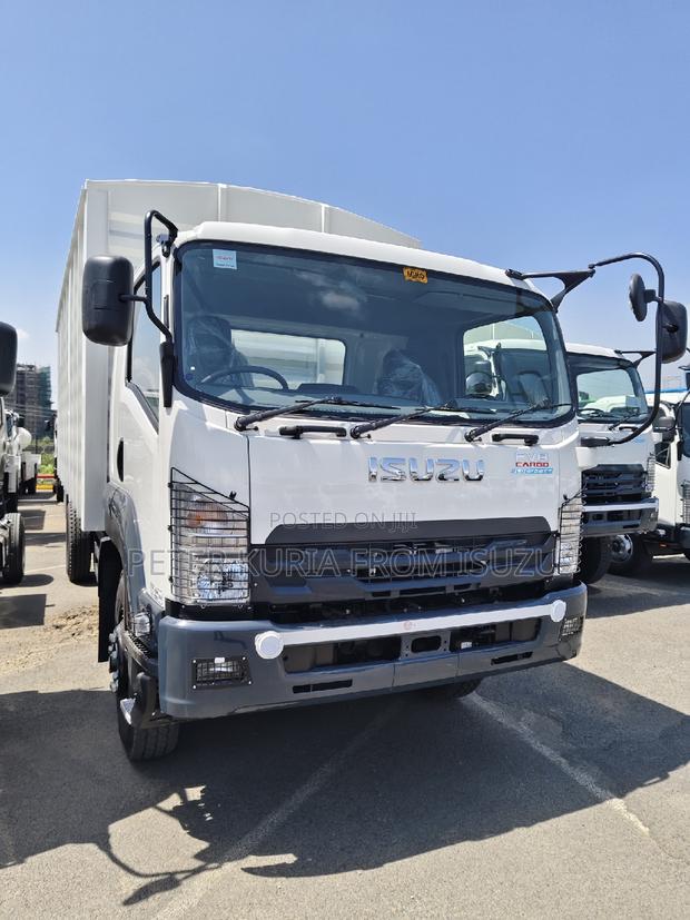 Isuzu FVR Long Chassis Blue Power - thumbnail 2