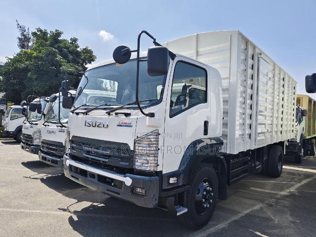 Isuzu FVR Long Chassis Blue Power - thumbnail 3