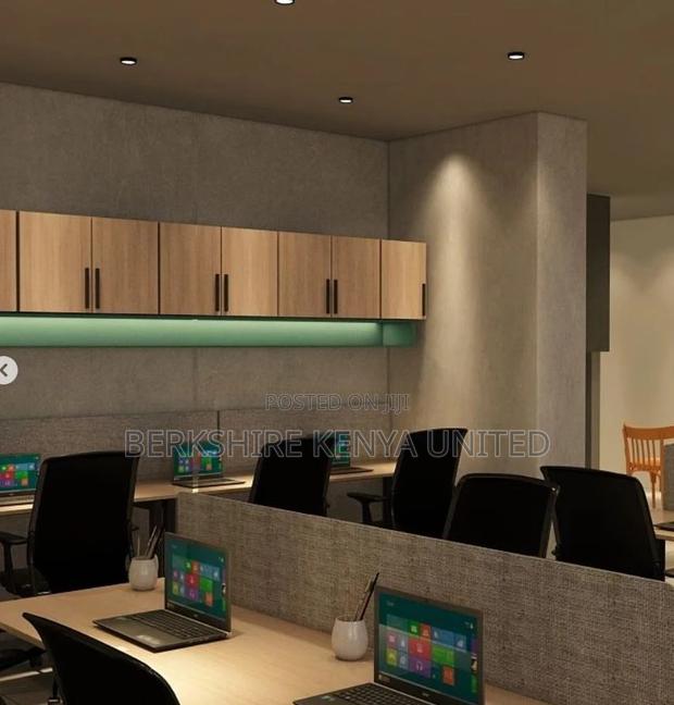 Centralized Workspaces With Good Views - thumbnail 2